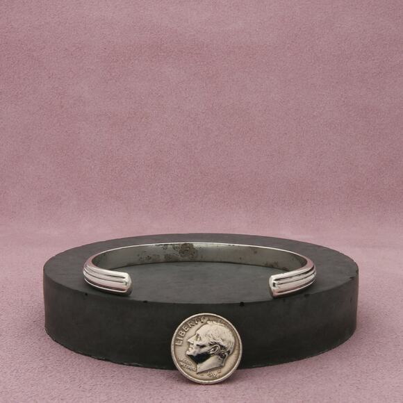 sterling silver vintage beveled cuff bracelet size 6.5in - Picture 2 of 3